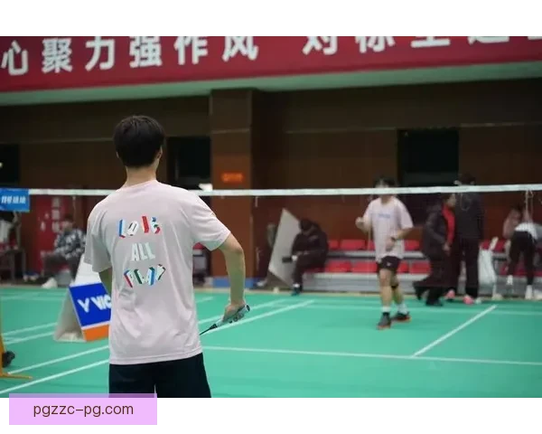 全民挥拍，热情角逐：羽毛球邀请赛精彩全记录