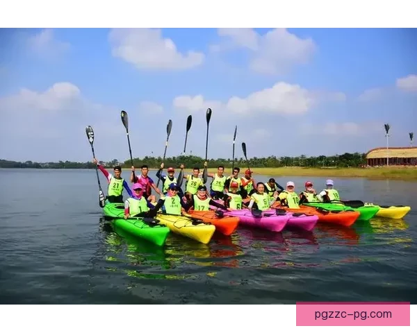 皮划艇大奖赛：水上极速挑战盛夏风暴